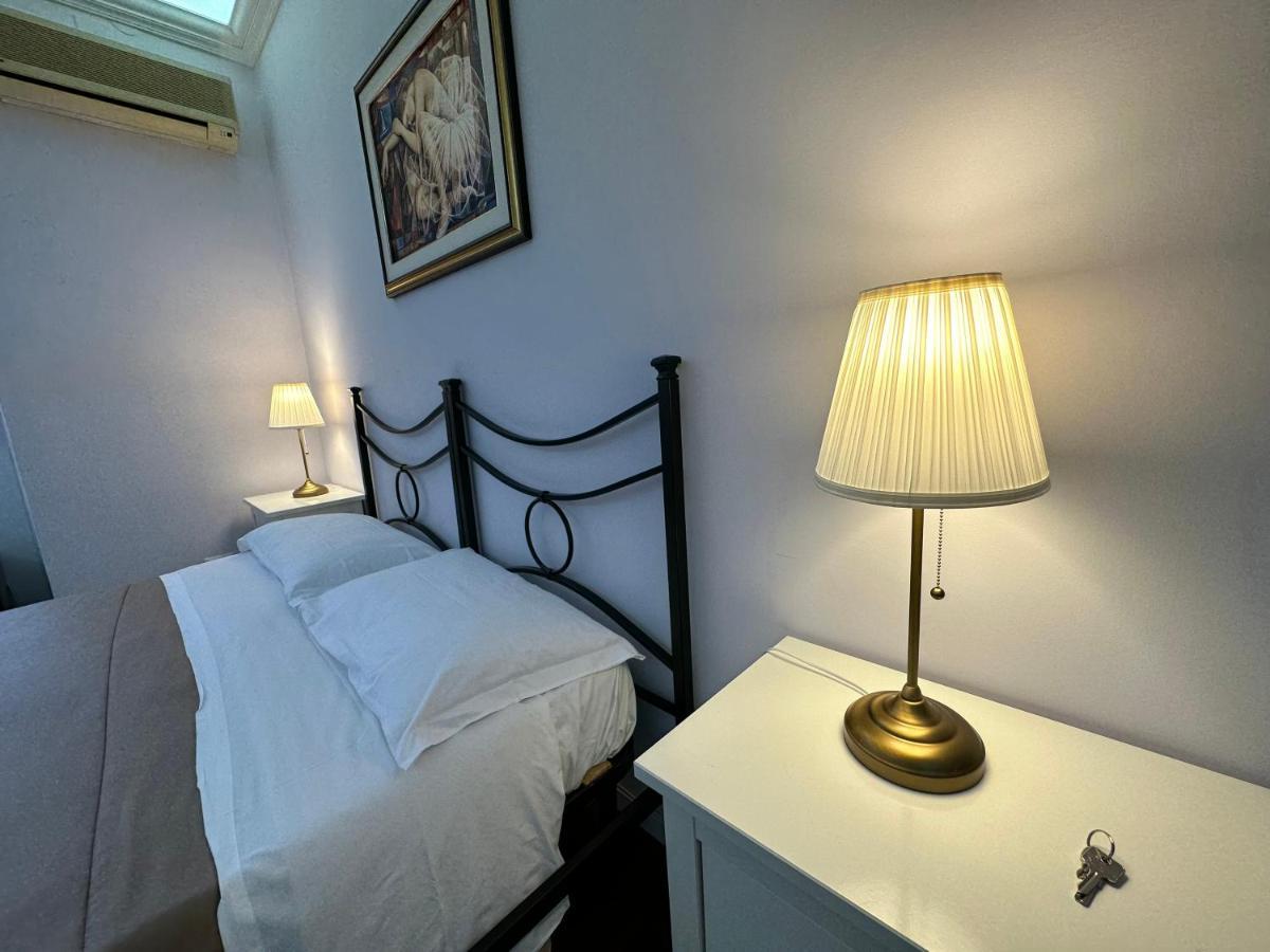 Archivio Storico Napoli Centro Bed & Breakfast Bagian luar foto